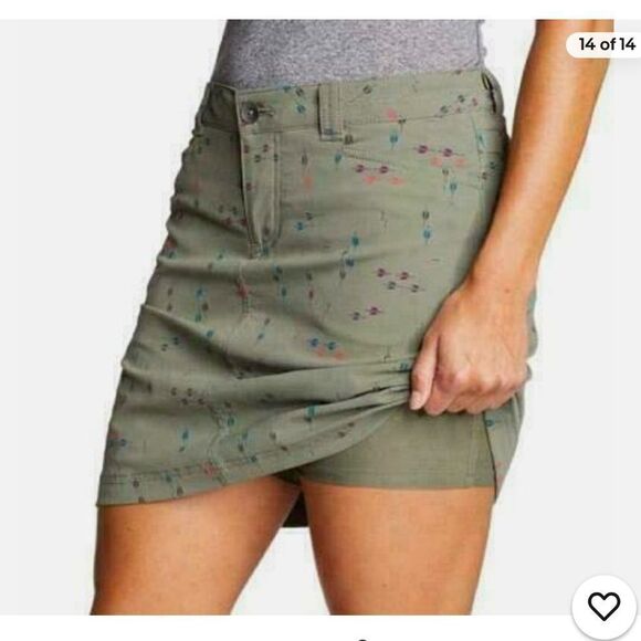 Eddie Bauer Green Printed Adventurer Skort Size 12 - Picture 1 of 14
